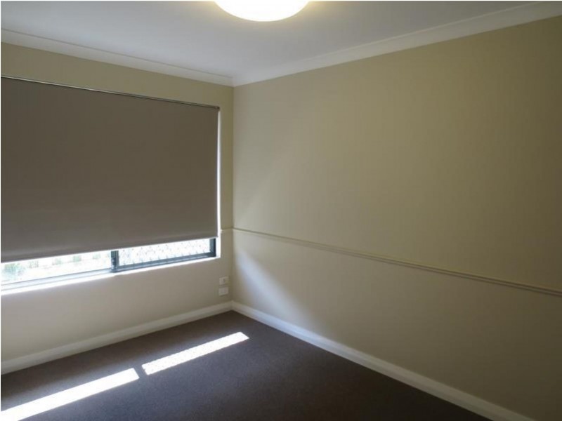 15 Golflinks Drive, Carramar WA 6031