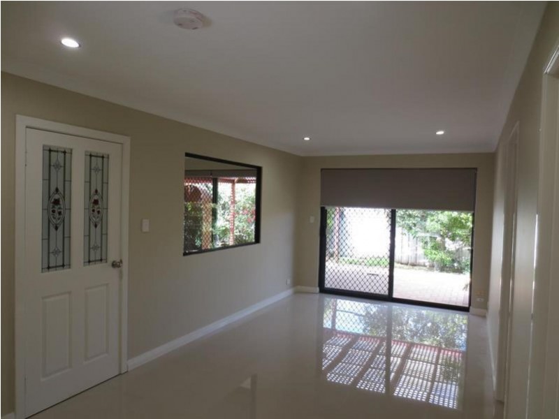 15 Golflinks Drive, Carramar WA 6031