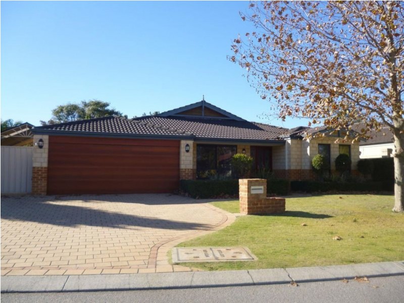 25 Minjah Circuit, Carramar WA 6031