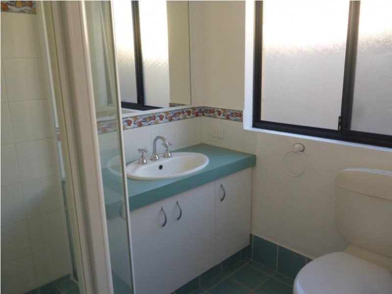 25 Minjah Circuit, Carramar WA 6031