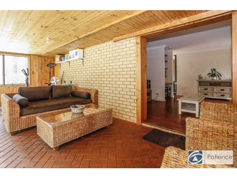 40 Barlow Way, Balga WA 6061