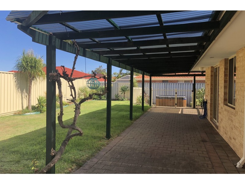 3 Cocos Place, Marangaroo WA 6064