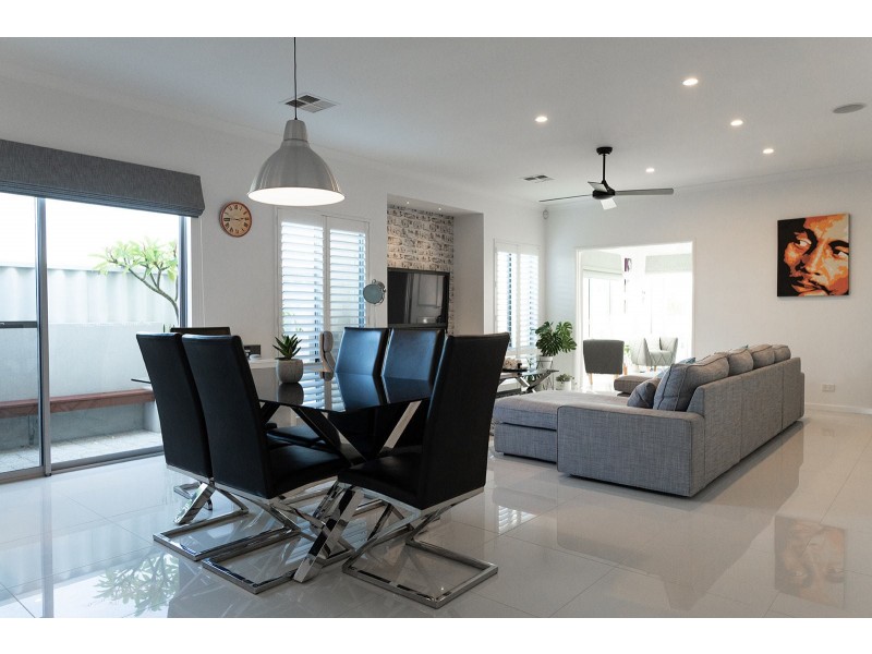 3 Chingford Way, Butler WA 6036