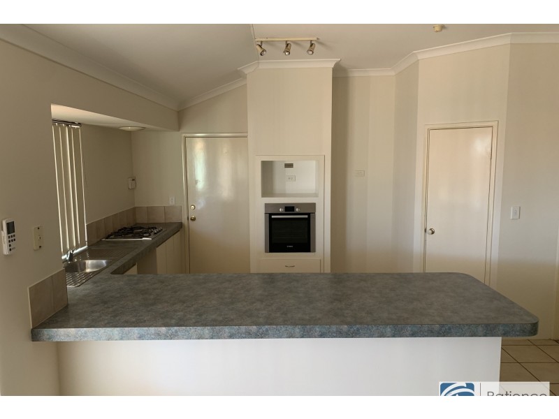 71 Ailsacraig Ramble, Kinross WA 6028