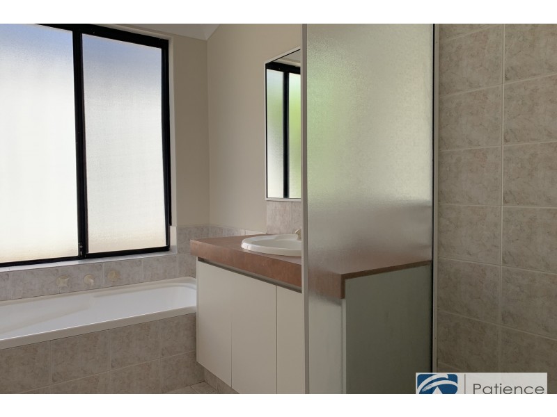 71 Ailsacraig Ramble, Kinross WA 6028