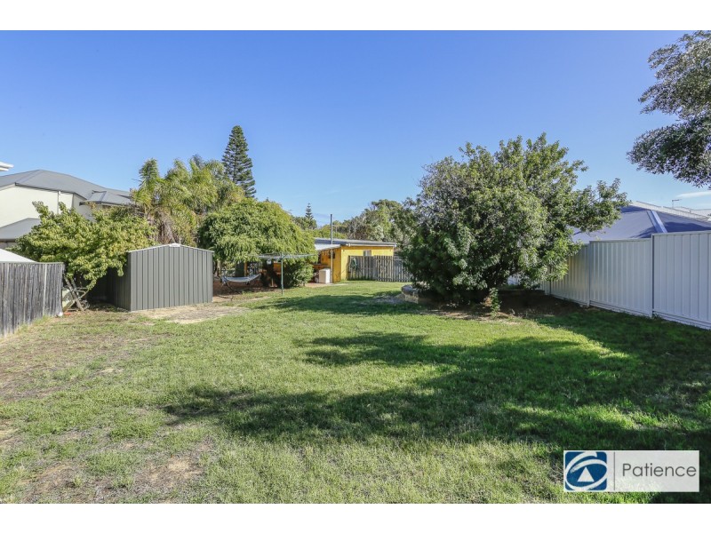 4 Abalone Place, Burns Beach WA 6028