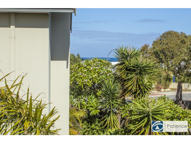 4 Abalone Place, Burns Beach WA 6028