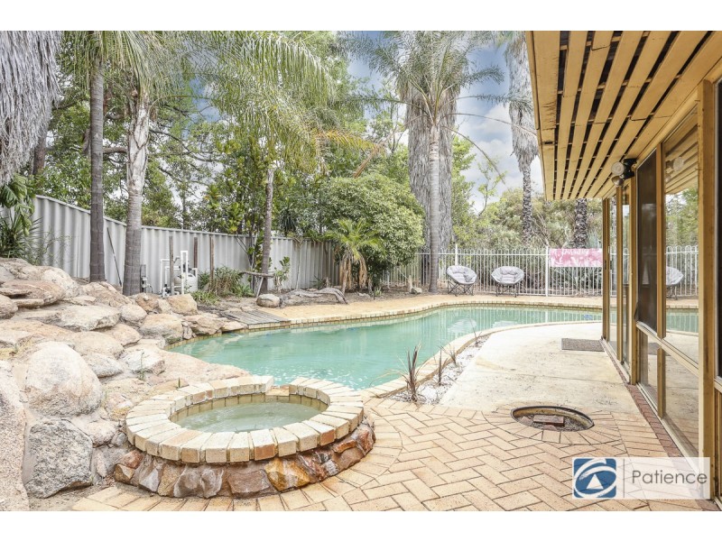 40 Barlow Way, Balga WA 6061