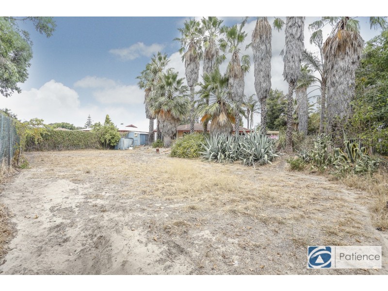 40 Barlow Way, Balga WA 6061