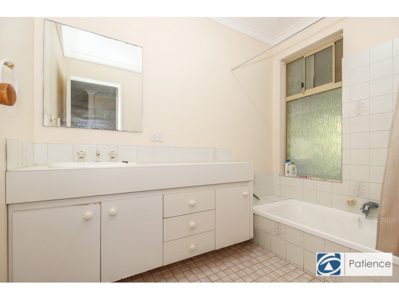 3 Fairlawn Gardens, Heathridge WA 6027