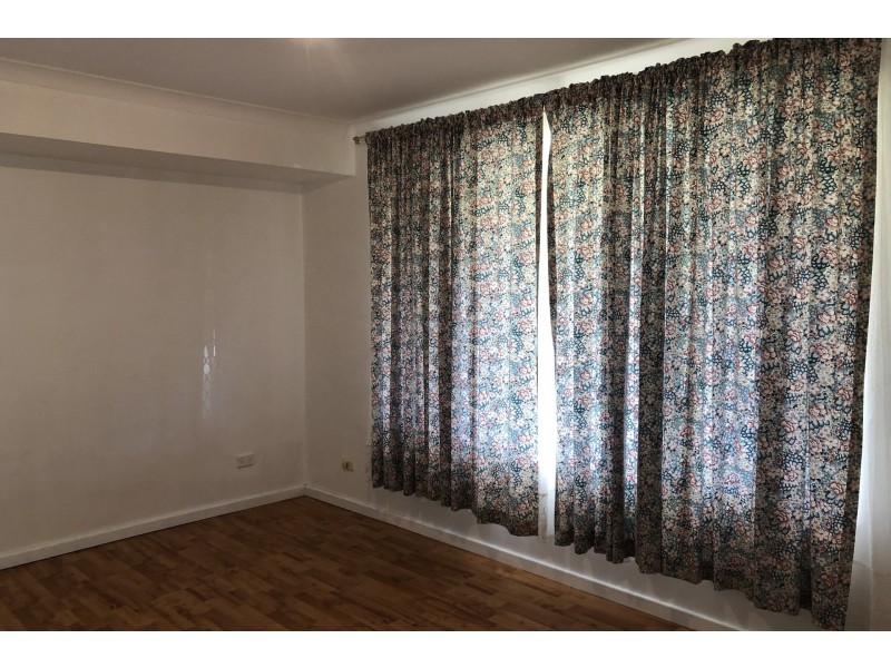 76 Giralt Road, Marangaroo WA 6064