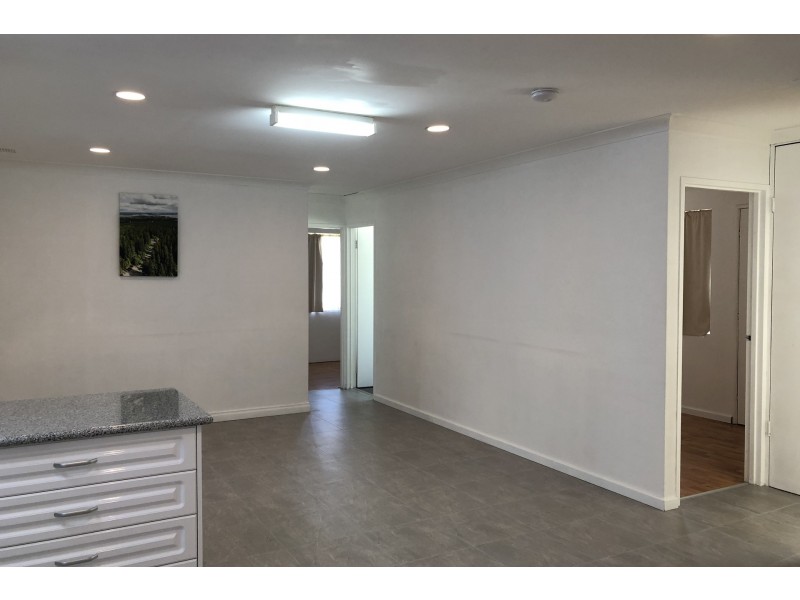 76 Giralt Road, Marangaroo WA 6064