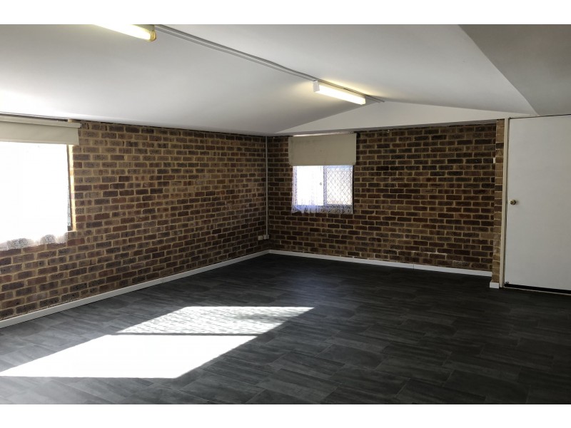 76 Giralt Road, Marangaroo WA 6064