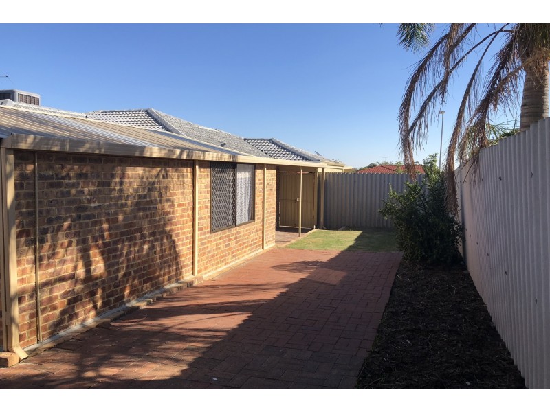 76 Giralt Road, Marangaroo WA 6064