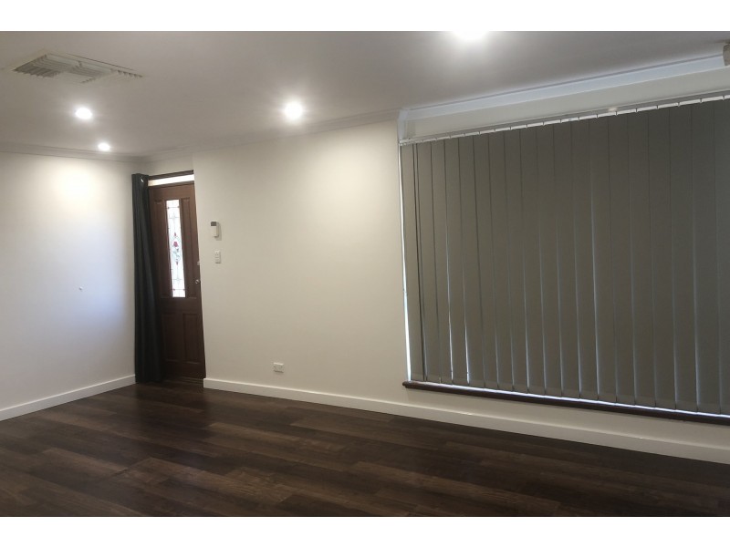 9 Eagle Street, Craigie WA 6025