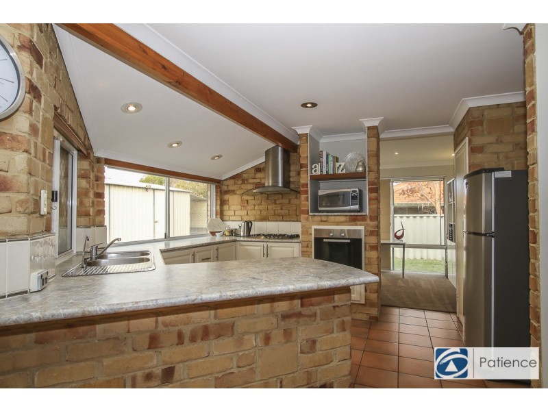 14 Seamill Glen, Kinross WA 6028