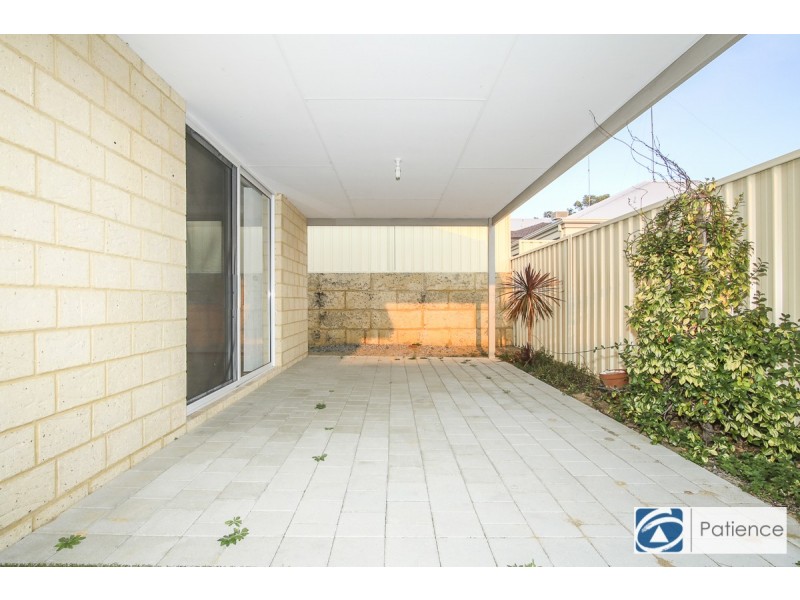 21 Fogliani Loop, Sinagra WA 6065