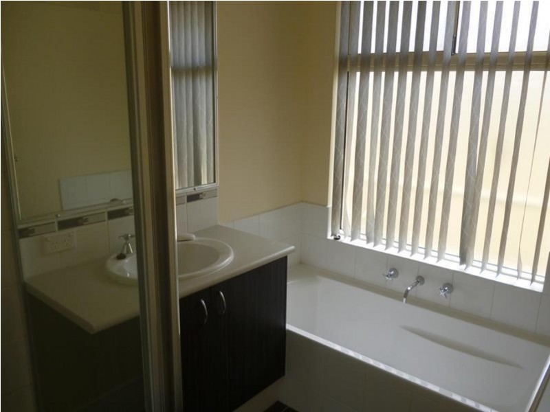 32 Bluewater Drive, Alkimos WA 6038