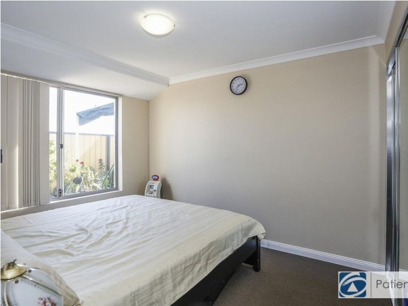 9 Coot Way, Tapping WA 6065