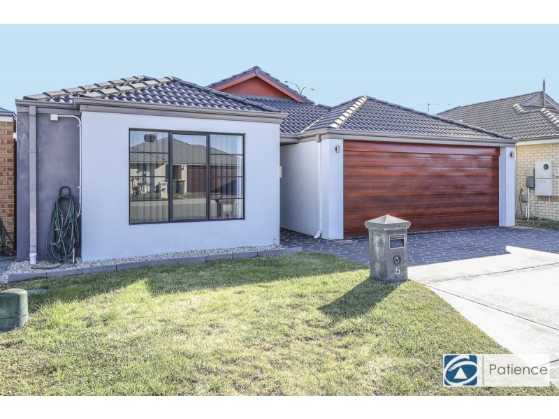 5 Nalgan Court, Carramar WA 6031