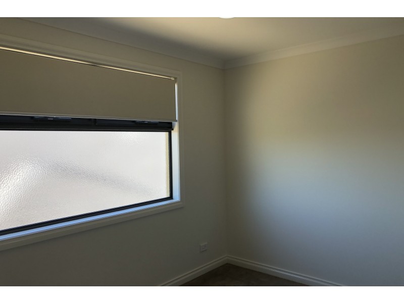 11 St Louis Avenue, Hocking WA 6065