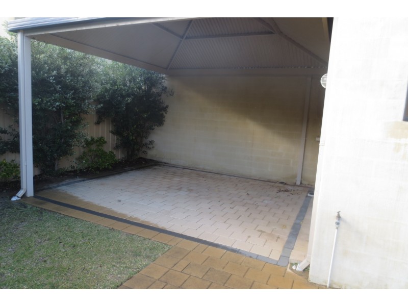 11 St Louis Avenue, Hocking WA 6065