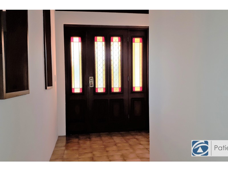 15 Monterey Drive, Woodvale WA 6026