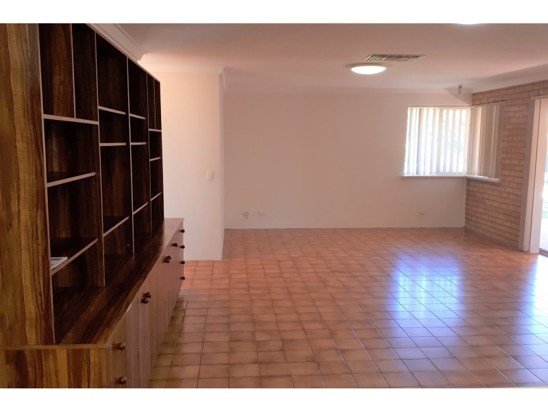 15 Monterey Drive, Woodvale WA 6026