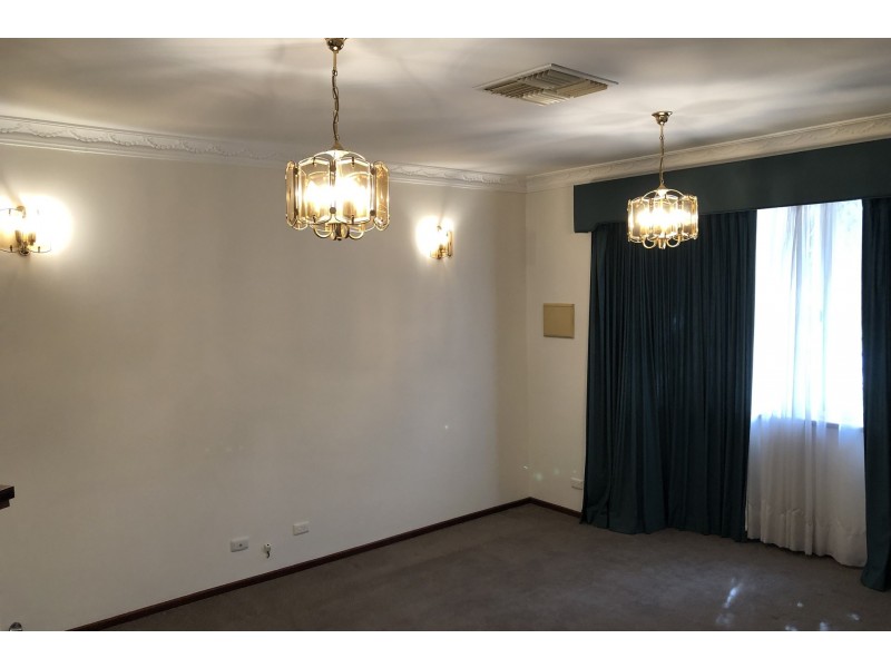 15 Monterey Drive, Woodvale WA 6026