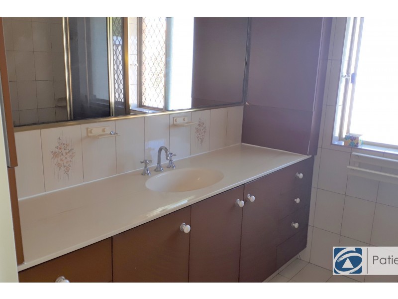 15 Monterey Drive, Woodvale WA 6026