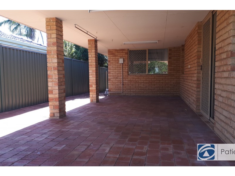 15 Monterey Drive, Woodvale WA 6026