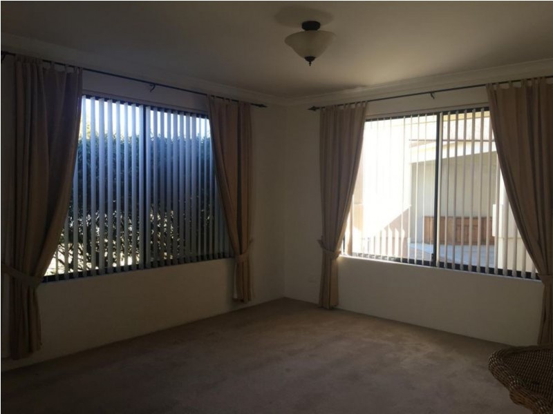 16 Seamill Glen, Kinross WA 6028