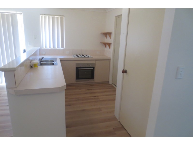 39 Frond Circuit, Banksia Grove WA 6031