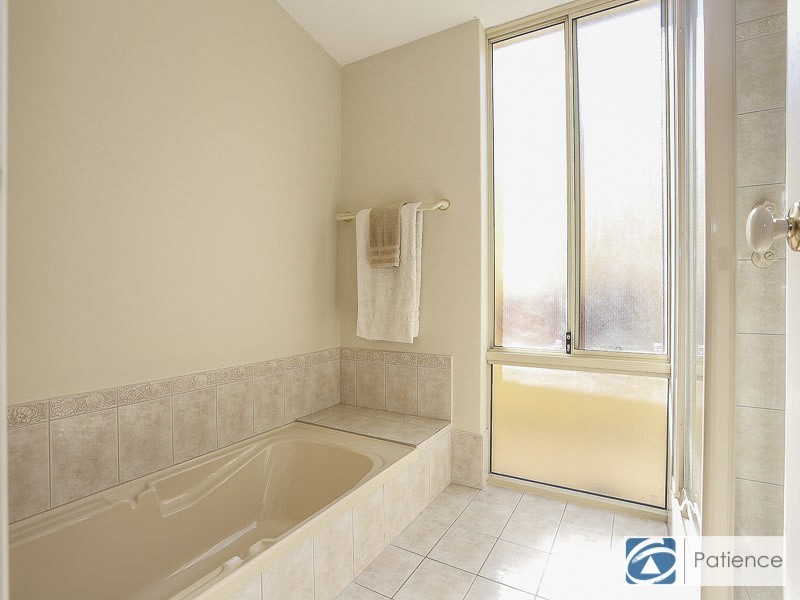 5 Tiwi Court, Iluka WA 6028