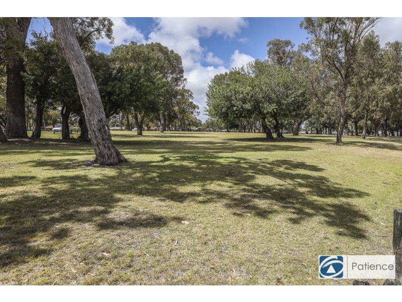 2 Nolyang Crescent, Wanneroo WA 6065