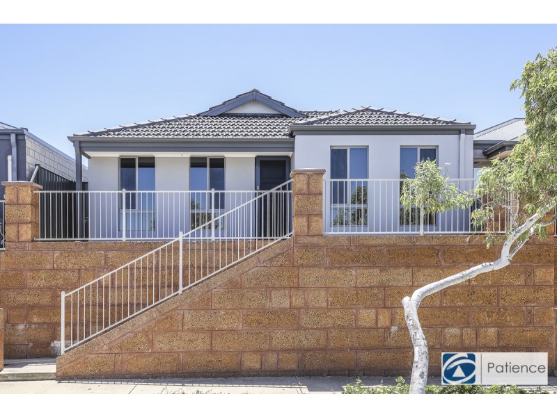 131 Joseph Banks Boulevard, Banksia Grove WA 6031