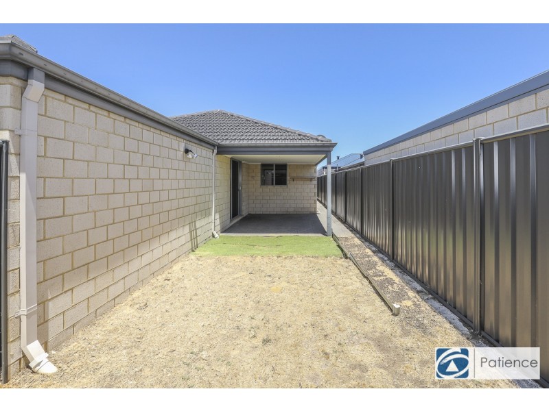 131 Joseph Banks Boulevard, Banksia Grove WA 6031