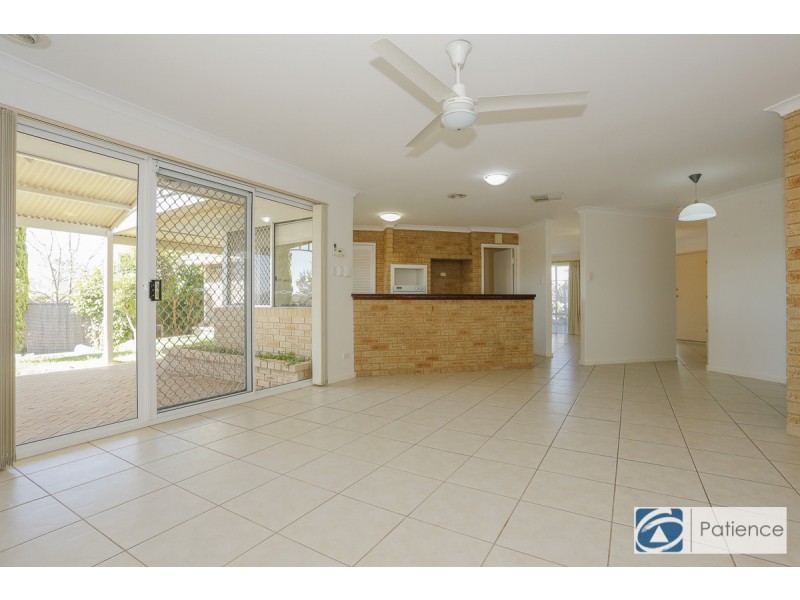 25 Ardrossan Loop, Kingsley WA 6026