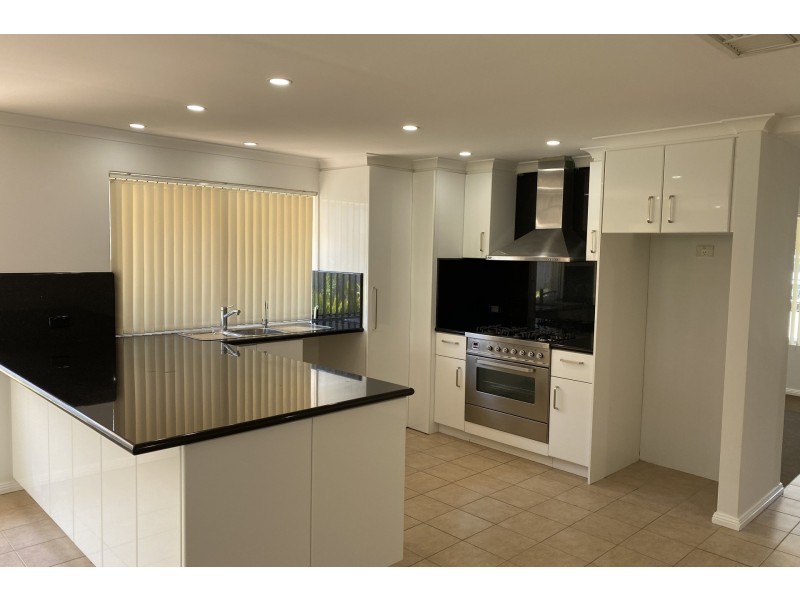 11 Simcoe Court, Joondalup WA 6027