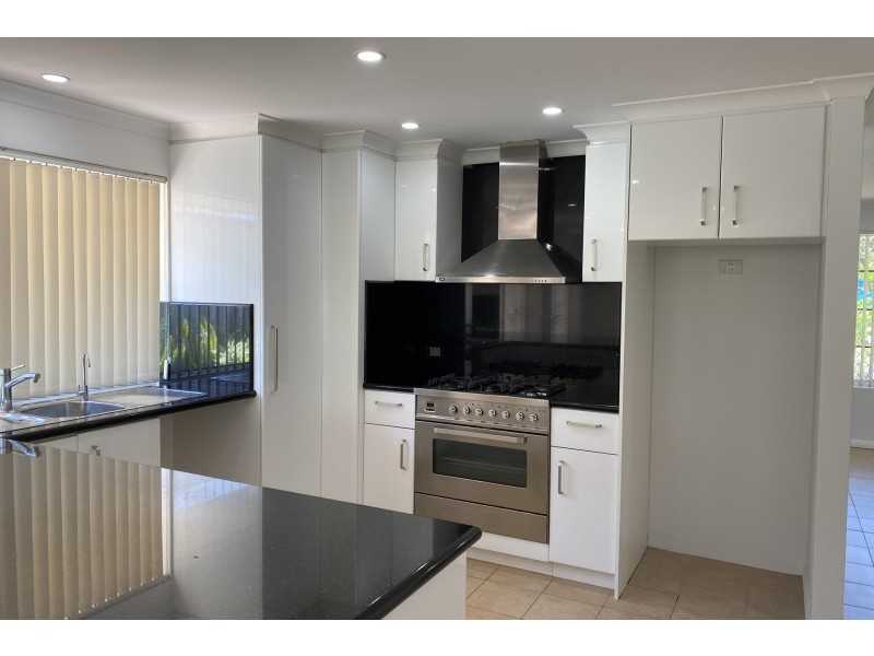 11 Simcoe Court, Joondalup WA 6027