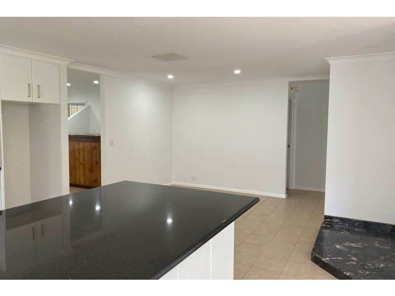 11 Simcoe Court, Joondalup WA 6027