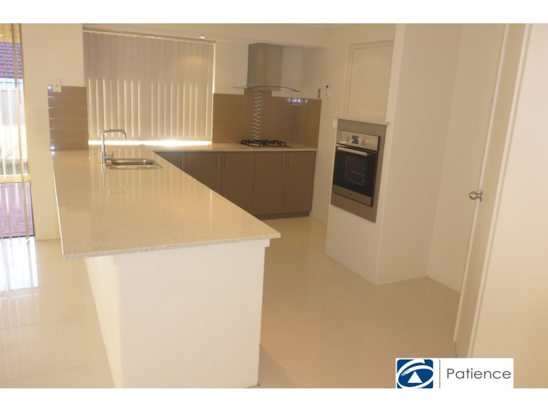 139 Kinross Drive, Kinross WA 6028