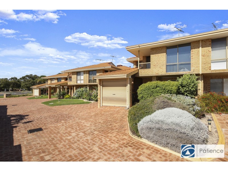 15/11 Scaphella Avenue, Mullaloo WA 6027