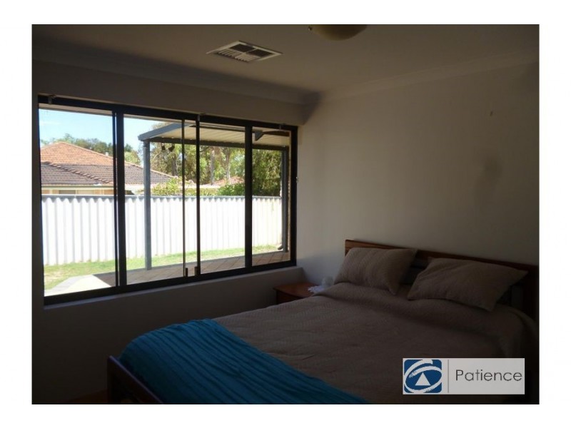 11 Monaltrie Loop, Carramar WA 6031