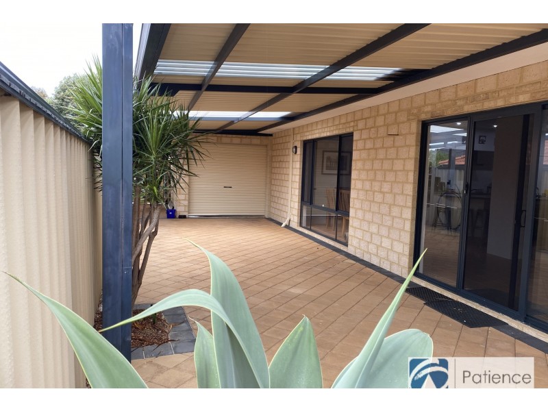 11 Monaltrie Loop, Carramar WA 6031