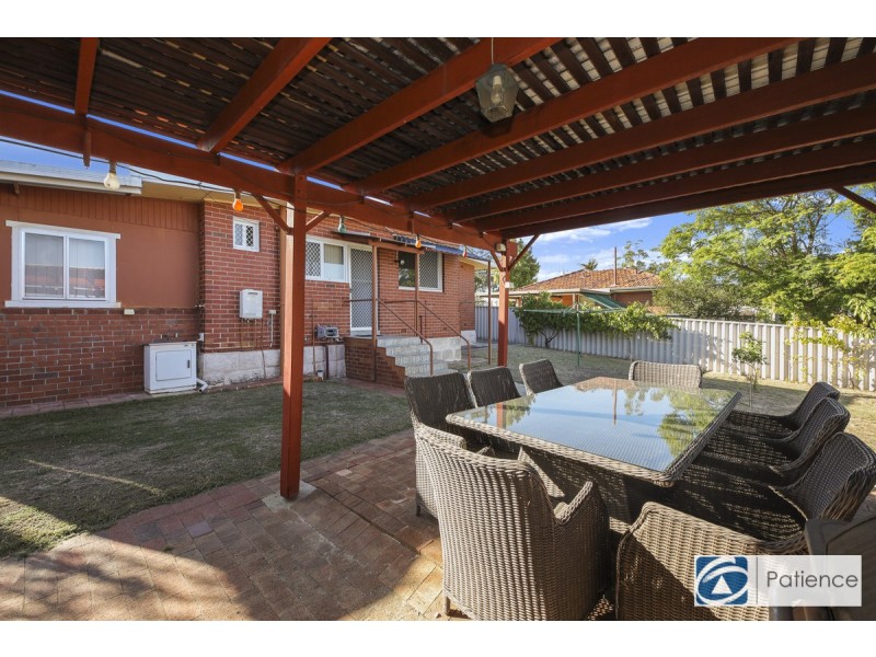 75 Allinson Drive, Girrawheen WA 6064