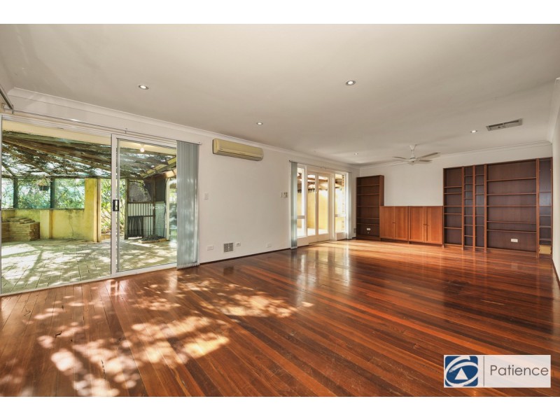 21 Yallambee Crescent, Wanneroo WA 6065