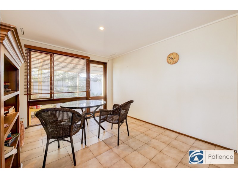 16 Sulina Place, Kallaroo WA 6025