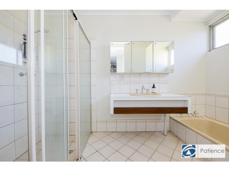 16 Sulina Place, Kallaroo WA 6025