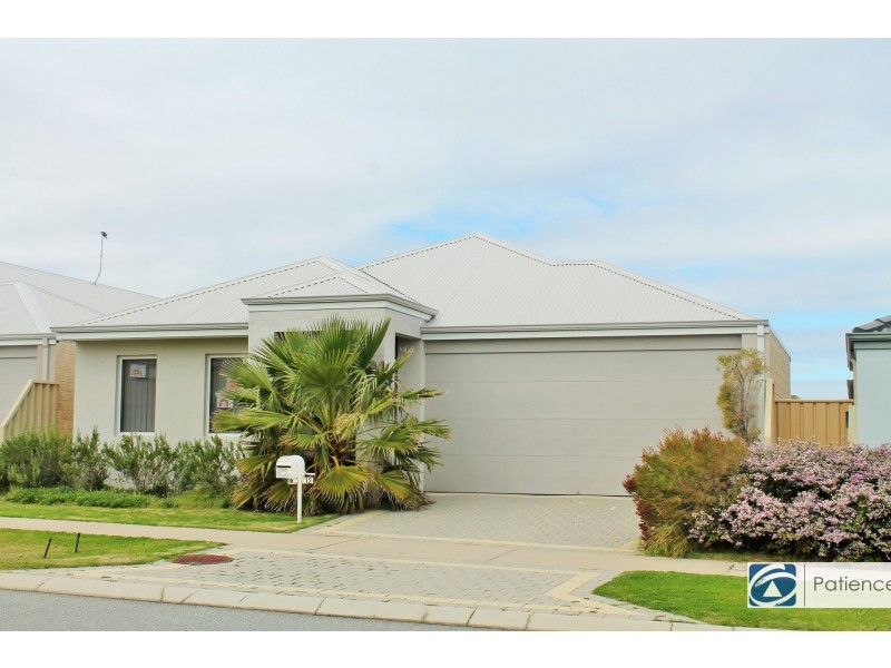 12 Altrincham Grove, Butler WA 6036